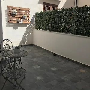 Splendido Bilocale Duplex Centro Storico Italia